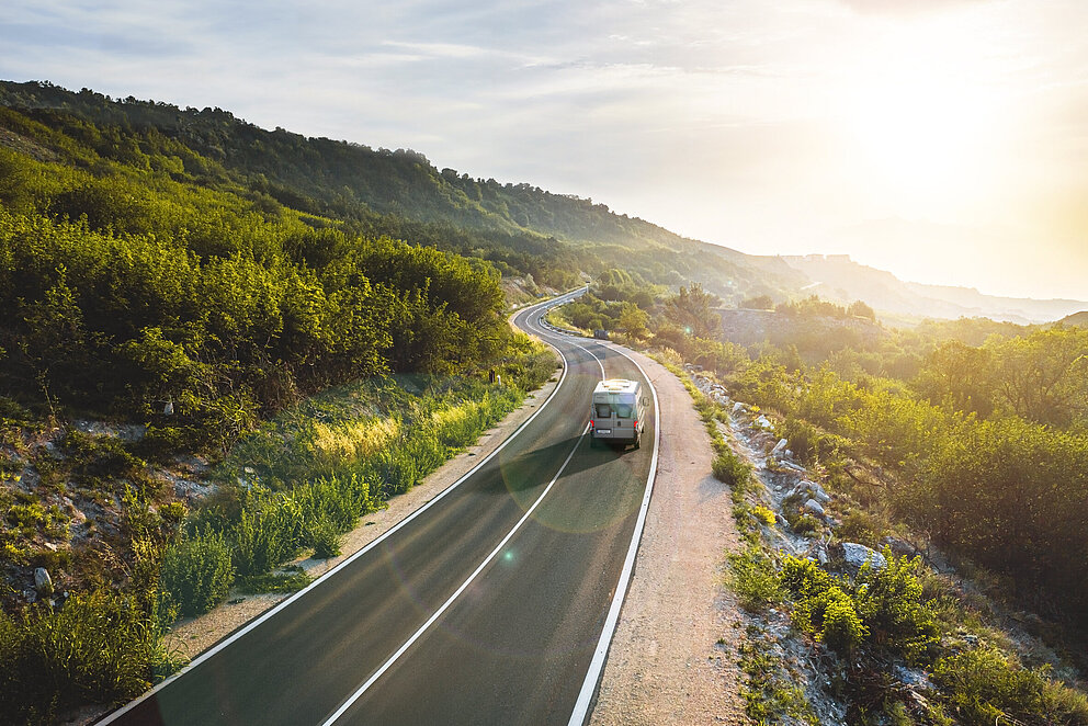 Hobby ONTOUR VAN Solaris Offers Solar Freedom for Spontaneous Travel