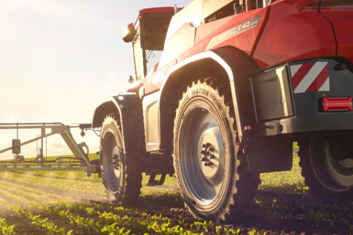 Vredestein Launches Traxion CropCare Tire for Sprayers