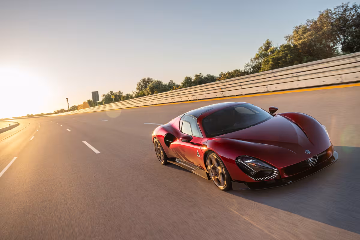 Alfa Romeo 33 Stradale Aces High-Speed Dynamic Tests at the Iconic Nardò Circuit