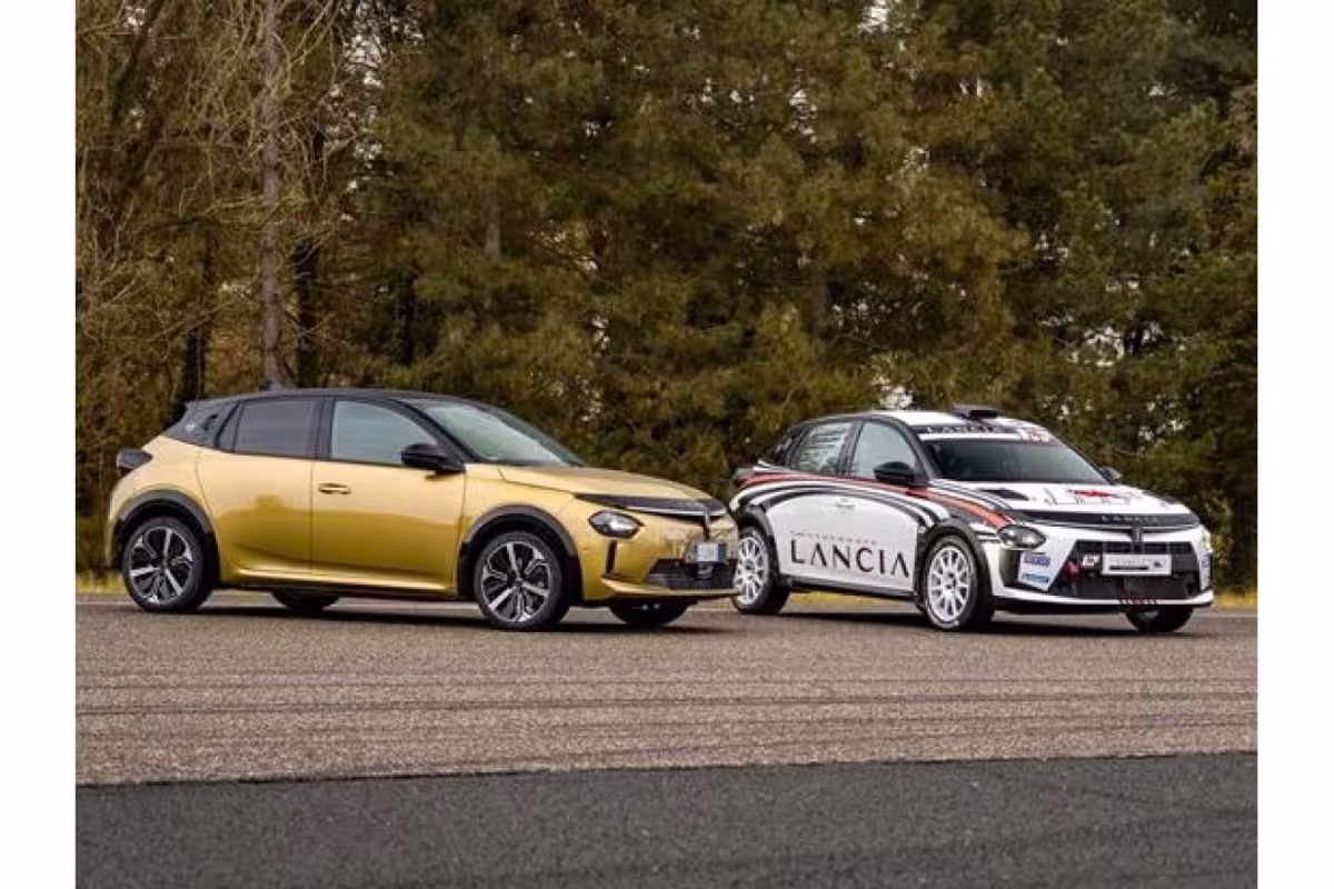 Lancia Makes a Triumphant Return at the 2025 Brussels Motor Show with New Ypsilon and Rally 4 HF