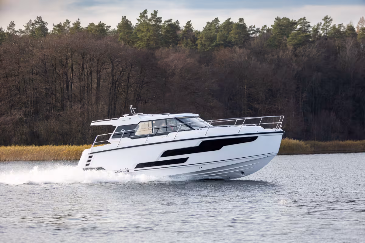 Aquador 400HT: The Epitome of Luxury and Freedom on the Water