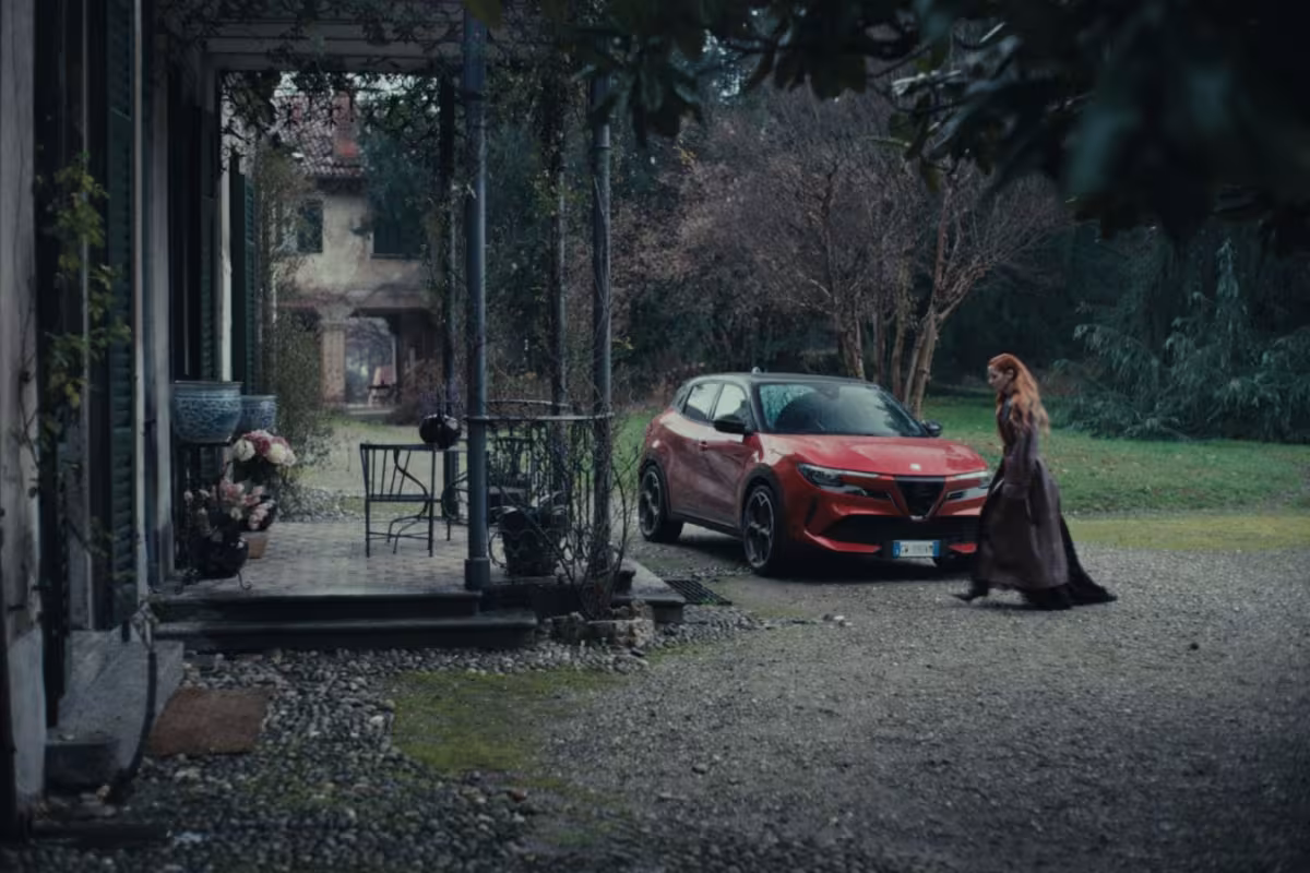 Alfa Romeo and Noemi Ignite Passion in “Se t’innamori muori” Music Video