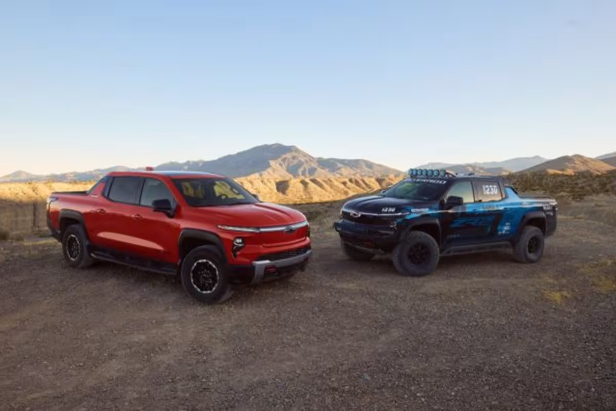 Chevy Silverado EV ZR2 Off-Road Race Truck Concept Tackles the Mint 400
