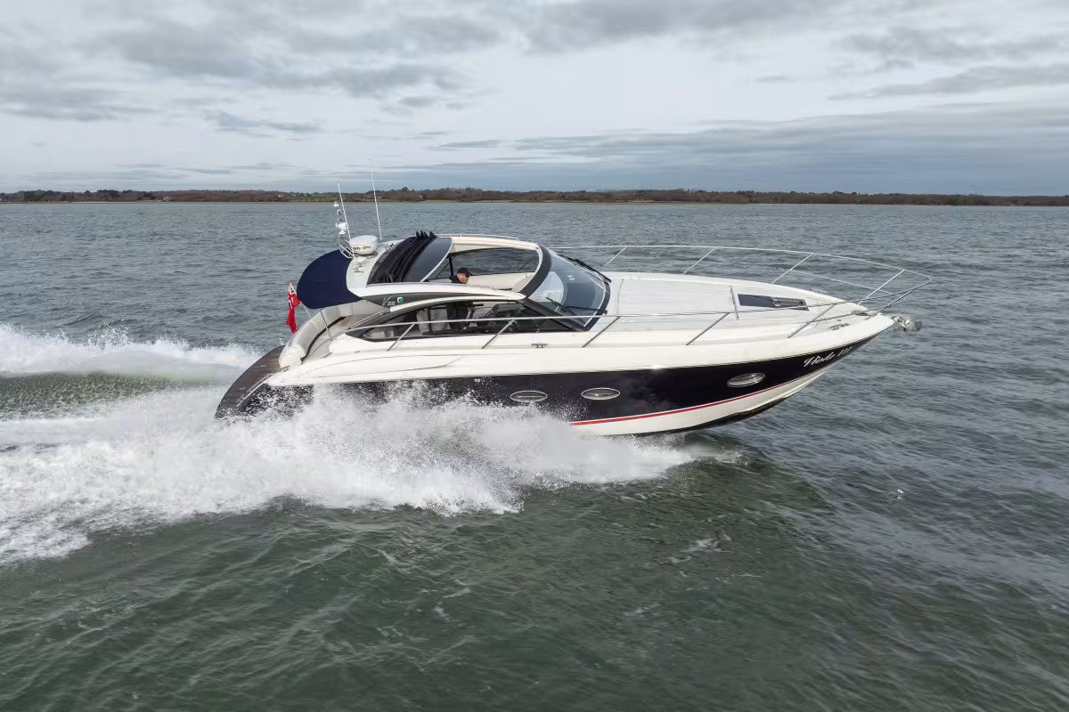 PRINCESS V39 OFFERS LUXURY PERFORMANCE IN A COMPACT PACKAGE