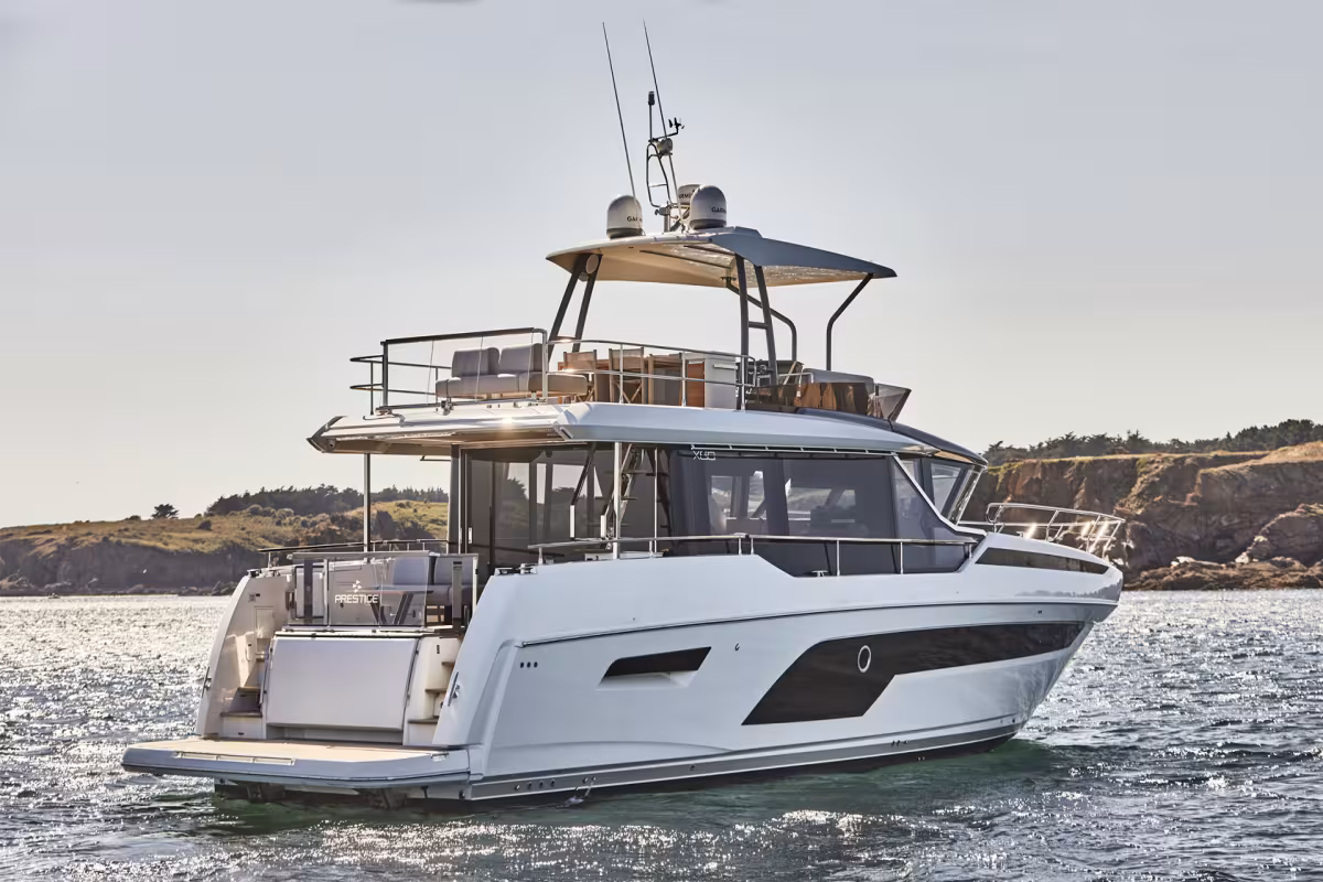 THE X-LINE SERIES BY PRESTIGE YACHTS REDEFINES LUXURY AND WELL-BEING AT SEA