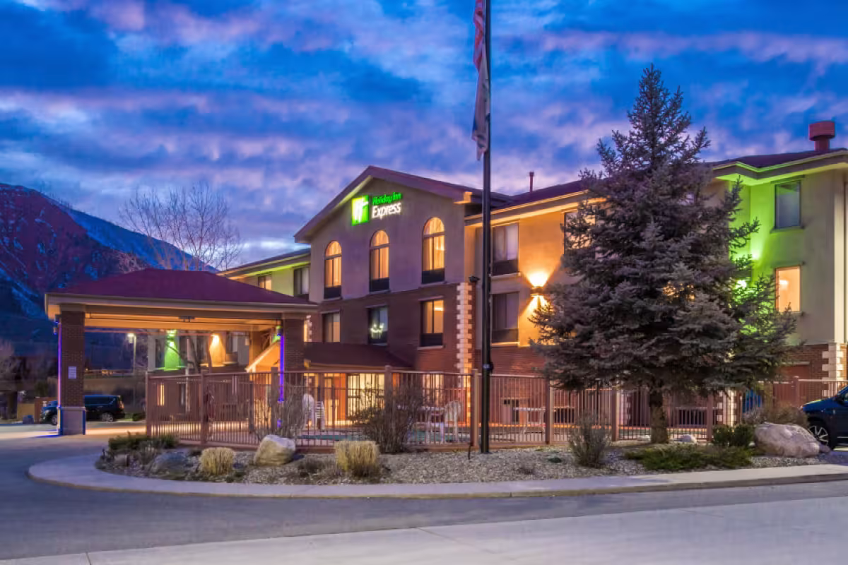 Nightcap Management Expands Portfolio with Acquisition of Two Premier Hotels in Glenwood Springs, Colorado