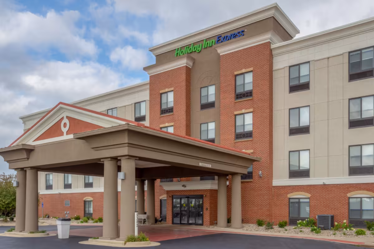 Legendary Capital Finalizes $10.1M Sale of Indianapolis Holiday Inn Express, Citing Strategic Growth Plan