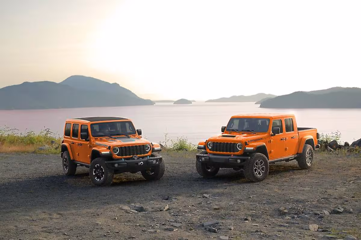 The Joose is Loose: Jeep® Brand Celebrates 4x4 Day With New Limited-edition Orange Color for Wrangler and Gladiator