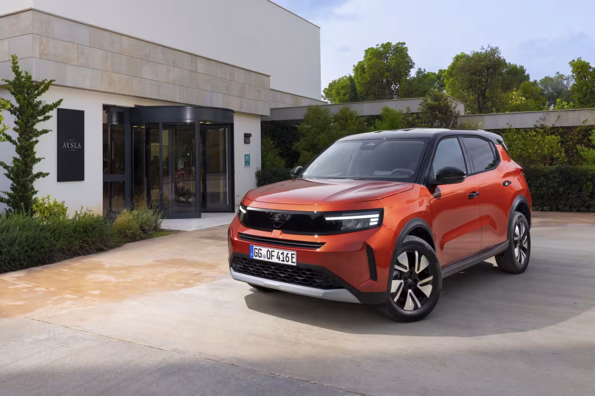 Stellantis Ramps Up Market Momentum with Hybrid and BEV Success Across Europe