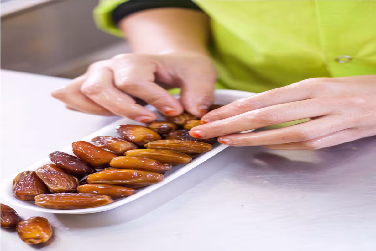 TUNISIAN DATES
