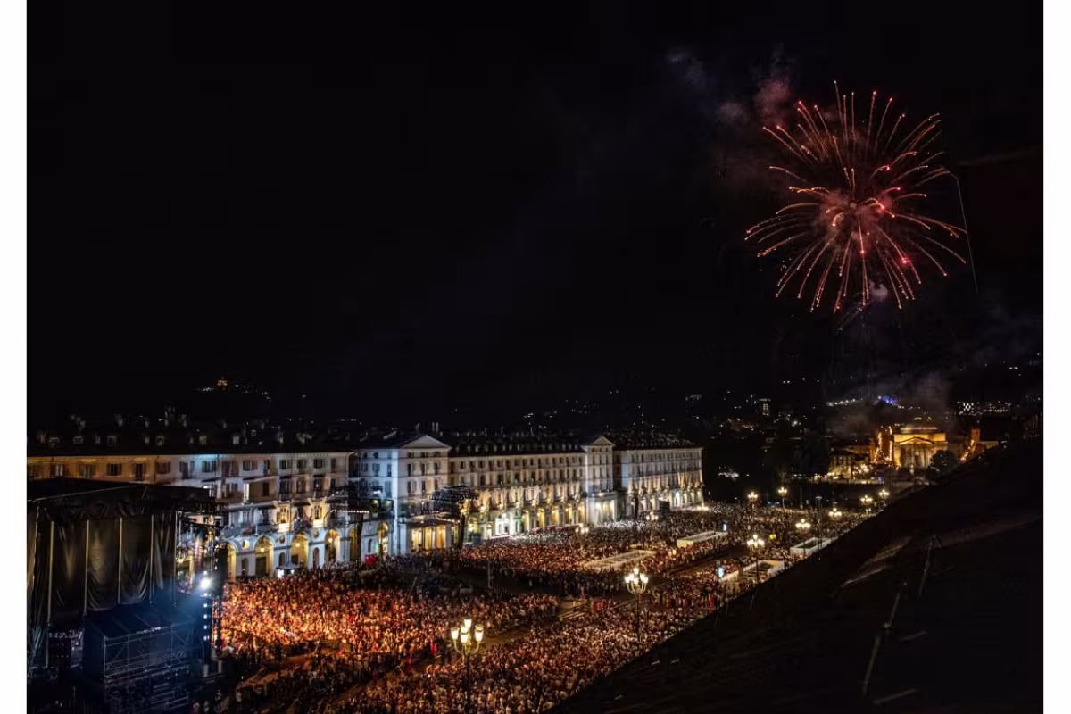 FIAT Lights Up Turin: Over 40,000 Celebrate San Giovanni with Shaggy, Stars, and Fireworks
