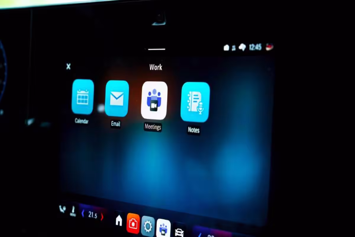 Mercedes-Benz Takes In-Car Productivity to the Next Level with Microsoft Integration