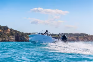 Axopar 25 Electric
