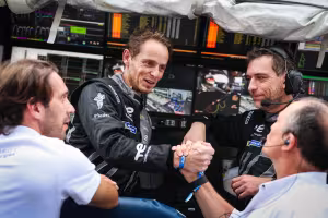 Théo Pourchaire and Clément Novalak to Test Drive the PEUGEOT 9X8 at Rookie Test in Bahrain