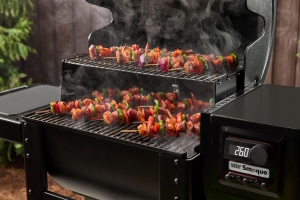 Weber Introduces Next-Generation Pellet Grills: SMOQUE® and SEARWOOD®