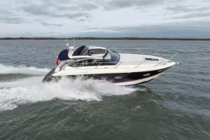 PRINCESS V39 OFFERS LUXURY PERFORMANCE IN A COMPACT PACKAGE