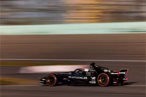Title: DS Automobiles Battles Through Drama at the Miami E-Prix, Stays Strong in Championship Standings