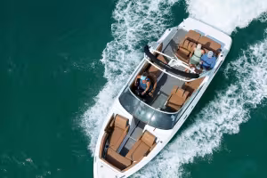 Four Winns Unveils the H6: A Premium Bowrider for Sophisticated On-Water Leisure