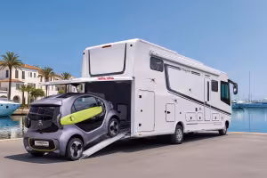 PhoeniX Maxi Liner 9000 AY: Luxury Motorhome Meets Everyday Freedom