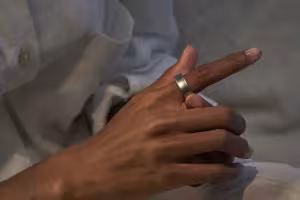 Samsung Challenges Oura's Dominance with Launch of Galaxy Ring, a Comprehensive Health Tracking Smart Ring