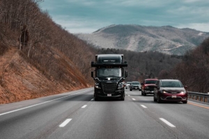 Daimler Truck Delivers Next-Generation Autonomous-Ready Freightliner Cascadia to Torc Robotics