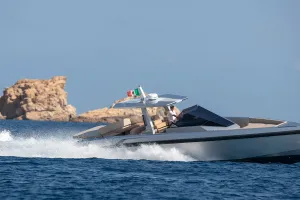 Riva Iseo Super Makes World Premiere at Boot Düsseldorf 2025