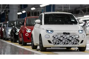 FIAT Unveils Pre-Production of New 500 Hybrid: Iconic Italian Style Meets Sustainable Mobility