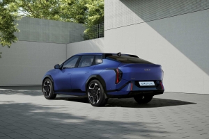 Kia EV4 and EV4 Fastback: Bold Design, Smart Tech, and Up to 633 km Range for Everyday Electric Driving