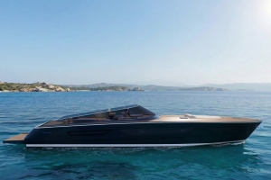 Itama 70 Brings Big-Yacht Comfort to an Open-Yacht Lifestyle—Without Losing the Thrill