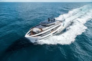 Princess X95 Vista Turns “Super Flybridge” Living Into a Panoramic, Open-Plan Escape