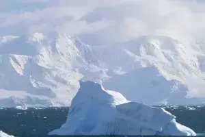 MS Douglas Mawson Expedition Cruise Explores Lofoten, Greenland and Iceland Under the Northern Lights