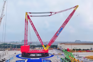 XCMG Unveils First Unit of World's Biggest 14,000-Ton Ring Crane