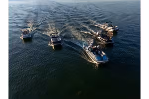 Bennington's 2027 Pontoons Add 1,000-HP Package for 30th Anniversary