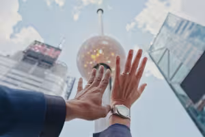 Now You Can Get Married at Times Square's Famous Ball Drop Building