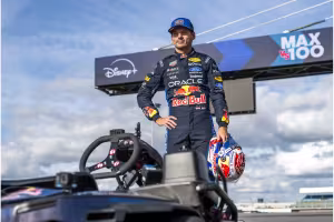 Verstappen Overtakes 100 Go-Karts in 14 Laps at Silverstone Spectacle