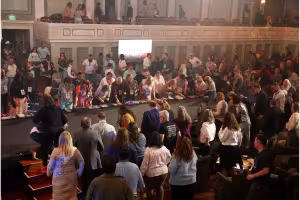 Sold-Out Boston Event Turns Everyday Objects Into a Mirror for the Mind