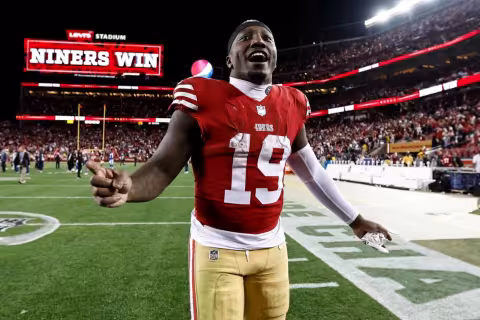 Deebo Samuel: The 49ers' Versatile Playmaker Drives Success in Playoff Push