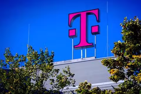 T-Systems Launches AI Foundation Services for Enterprises