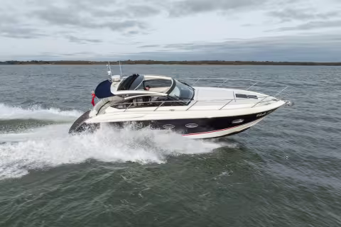 PRINCESS V39 OFFERS LUXURY PERFORMANCE IN A COMPACT PACKAGE