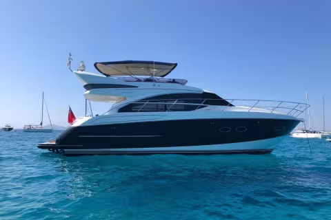 Princess 52 Motor Yacht Listed for Sale: Luxury Meets Performance in a Stunning Pre-Owned Vessel