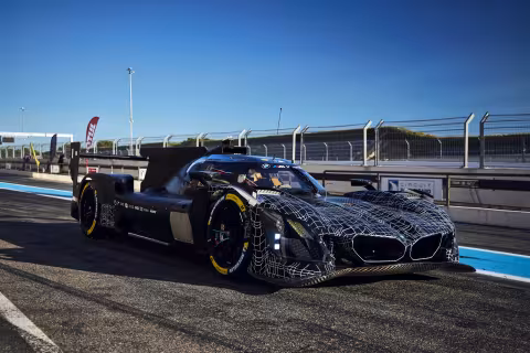 Lighting the Future: BMW M Hybrid V8 Debuts Striking New Headlights at Daytona