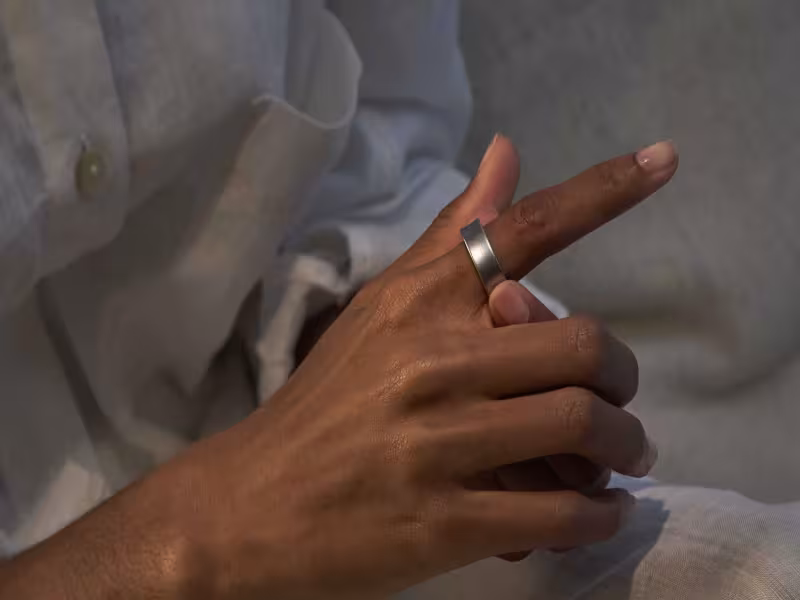 Samsung Challenges Oura's Dominance with Launch of Galaxy Ring, a Comprehensive Health Tracking Smart Ring