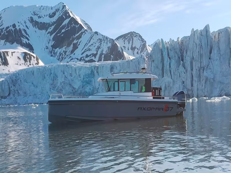 Axopar 37 Cabin: Navigating the Arctic's Untamed Beauty in Svalbard