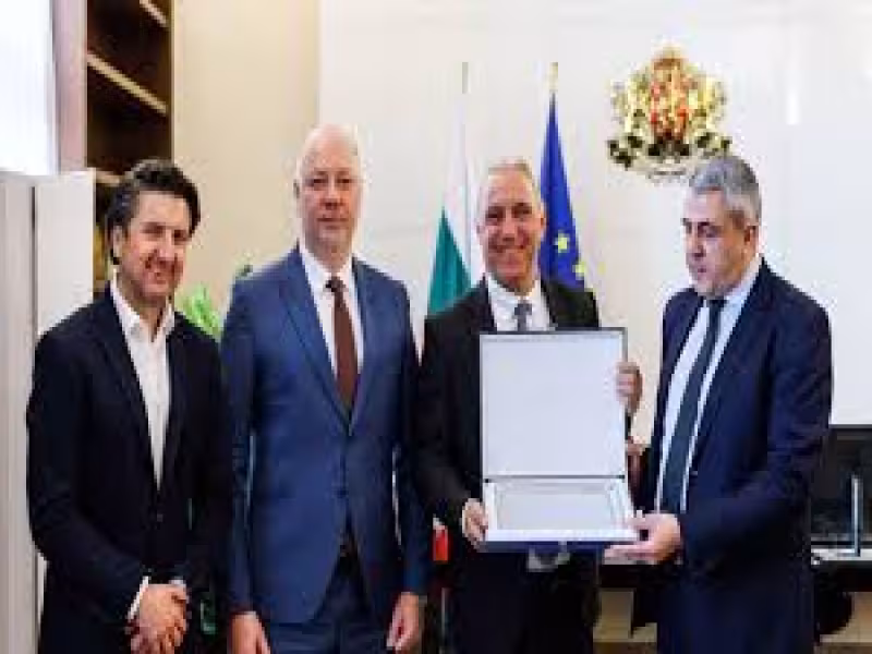 UN Tourism Strengthens Bulgaria Partnership, Welcomes Football Legend Stoichkov as Ambassador