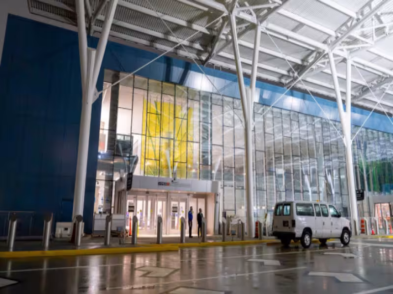 George Bush Intercontinental Opens Newly Renovated Terminal E Ticketing Lobby, Enhancing Passenger Experience