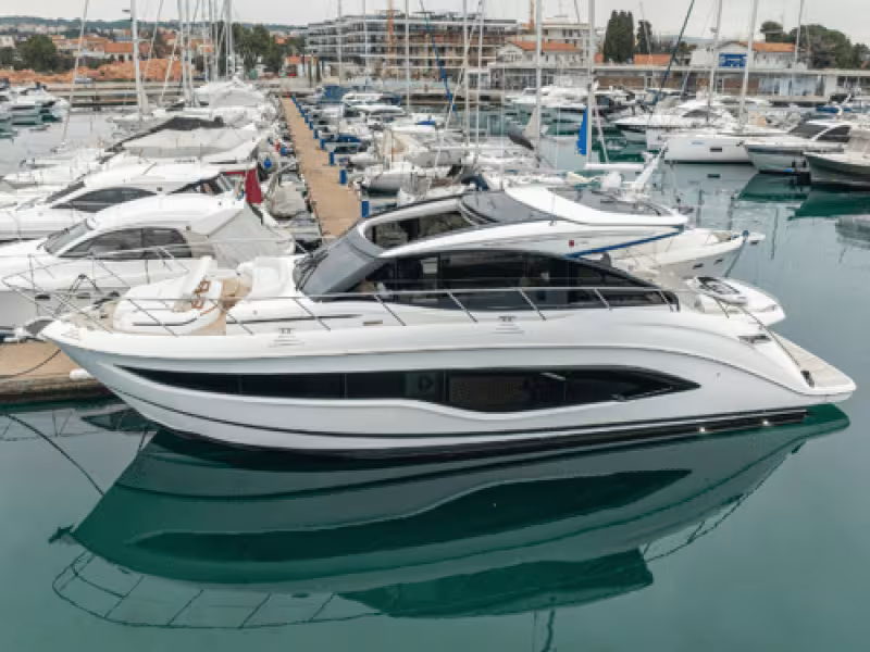 Luxury Yacht Experience Redefined: 2023 Princess V55 Available with Exclusive Technical Orientation
