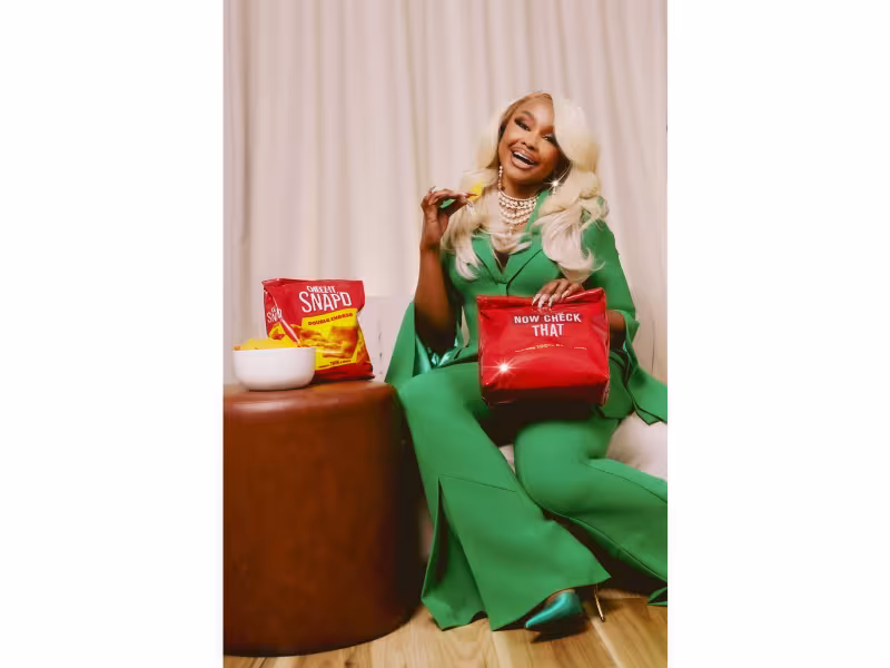 Cheez-It Snap’d and Phaedra Parks Serve Style and Flavor With Exclusive Snack-Inspired Bag