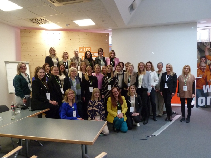 LaDIY Launches: Women in DIY Network Takes Off