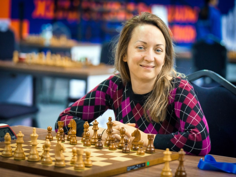 GRANDMASTER WITH MANY INTERESTS