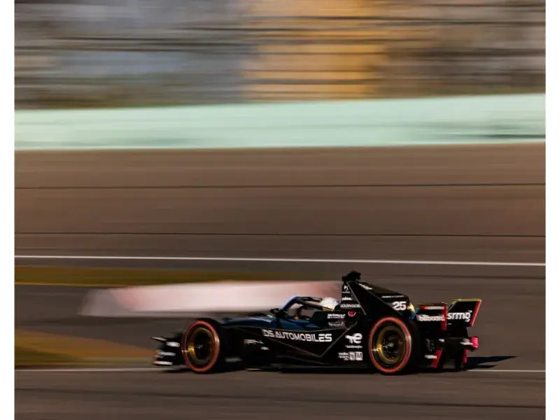 Title: DS Automobiles Battles Through Drama at the Miami E-Prix, Stays Strong in Championship Standings